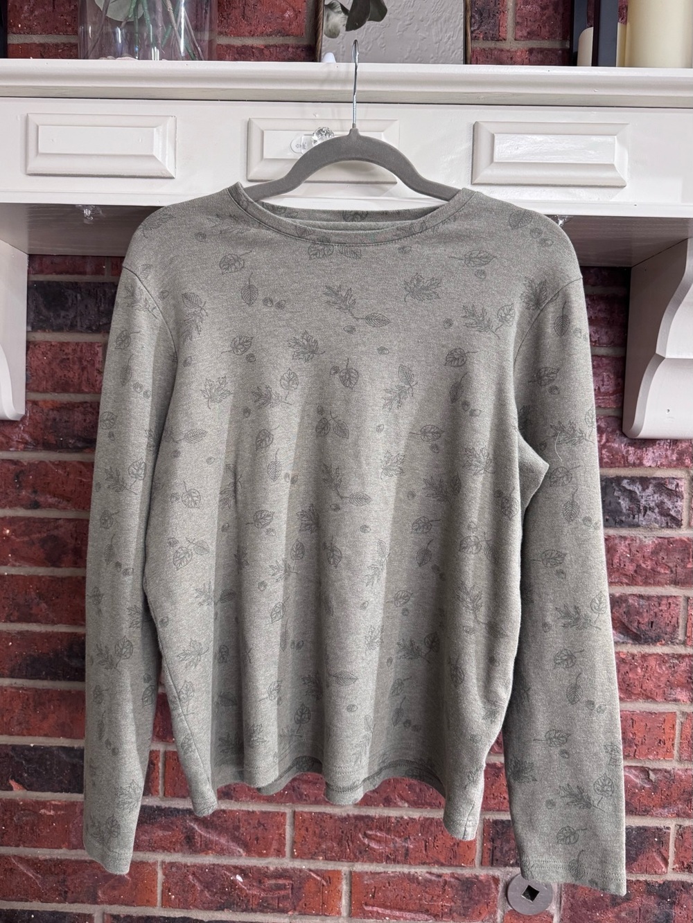 Fall Leaf Print Crewneck Shirt Size L